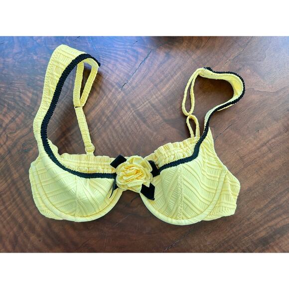 RARE Vintage Betsey Johnson "Unforgettable" 3D Rose Bikini Top - Yellow/Black - Picture 2 of 6